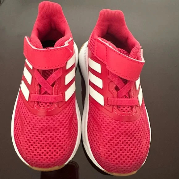 Adidas - Picture 2 of 4